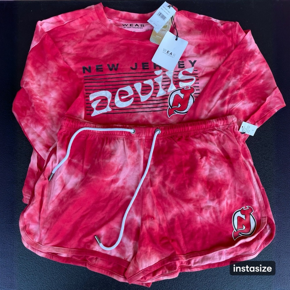 NJ Devils WEAR by Erin Andrews Women's Cropped Pullover Sweatshirt & Shorts Set
